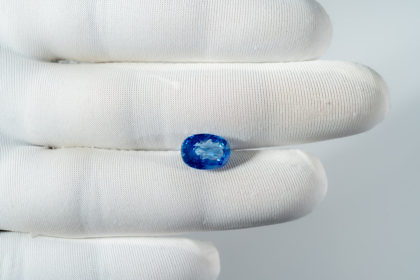 NATURAL BLUE SAPPHIRE-5.06CARAT