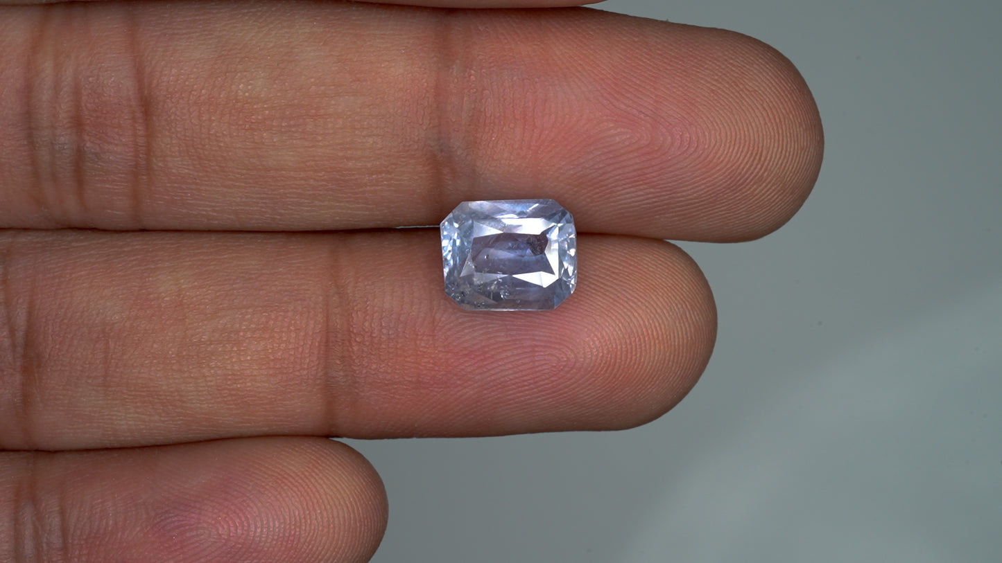 NATURAL BLUE SAPPHIRE-4.63 CARAT