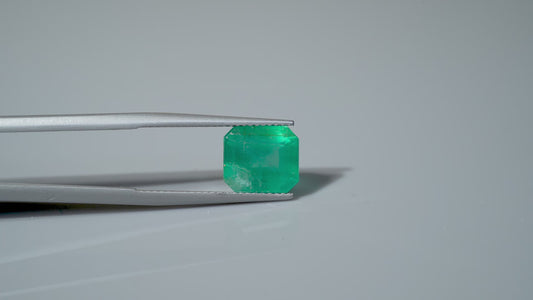 NATURAL EMERALD-4.94CARAT