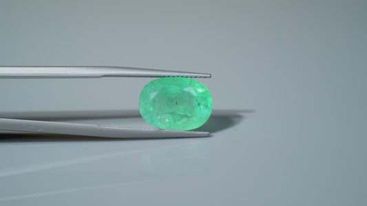 NATURAL EMERALD-6.86CARAT