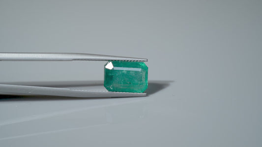 NATURAL EMERALD-6.76CARAT