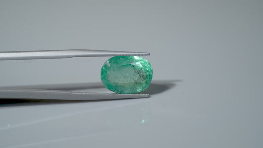 NATURAL EMERALD-7.65CARAT