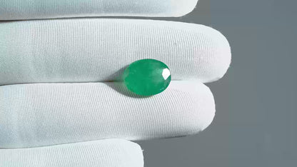 NATURAL EMERALD-5.86CARAT
