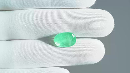 NATURAL EMERALD-6.86CARAT