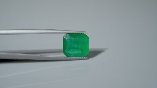 NATURAL EMERALD-5.86CARAT