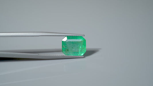 NATURAL EMERALD-4.35CARAT