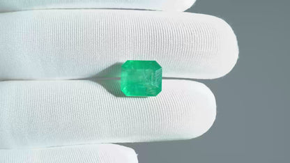 NATURAL EMERALD-6.03CARAT