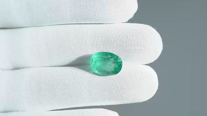 NATURAL EMERALD-7.65CARAT