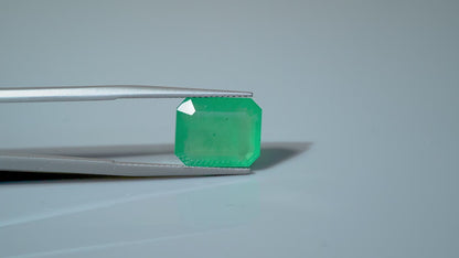 NATURAL EMERALD- 7.67CARAT