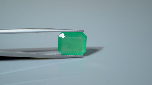 NATURAL EMERALD- 7.67CARAT