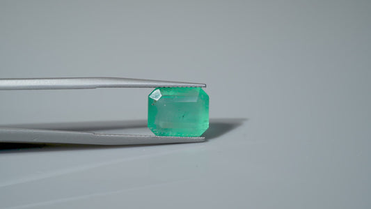 NATURAL EMERALD-5.43CARAT
